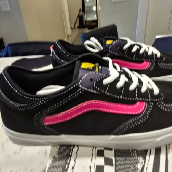 Vans Skate Rowley Shoes - Black / Pink [VN0A2Z3OB9P1] MENS SIZE 10 NEW - Picture 1 of 7